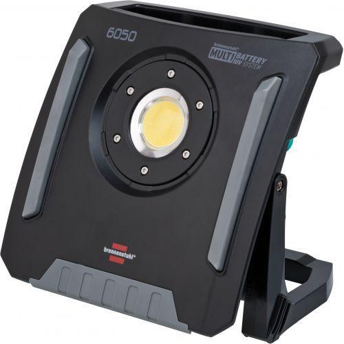 Foco híbrido led 6050 mh con toma de corriente + multi battery system compatible con baterías de 18v (ip65)