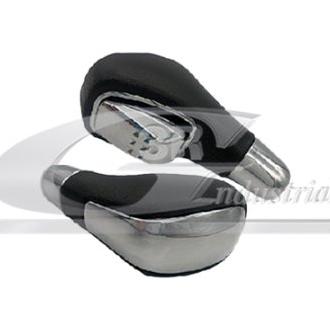 POMO PALANCA AUTOMATICO 25635-3RG EAN: 8433889186268 OEM: 8200574279 8200806099 8200641407   Vehiculos: RENAULT:  MEGANE III Medidas: AUTOMATIC Peso: 0,13 3RG INDUSTRIAL