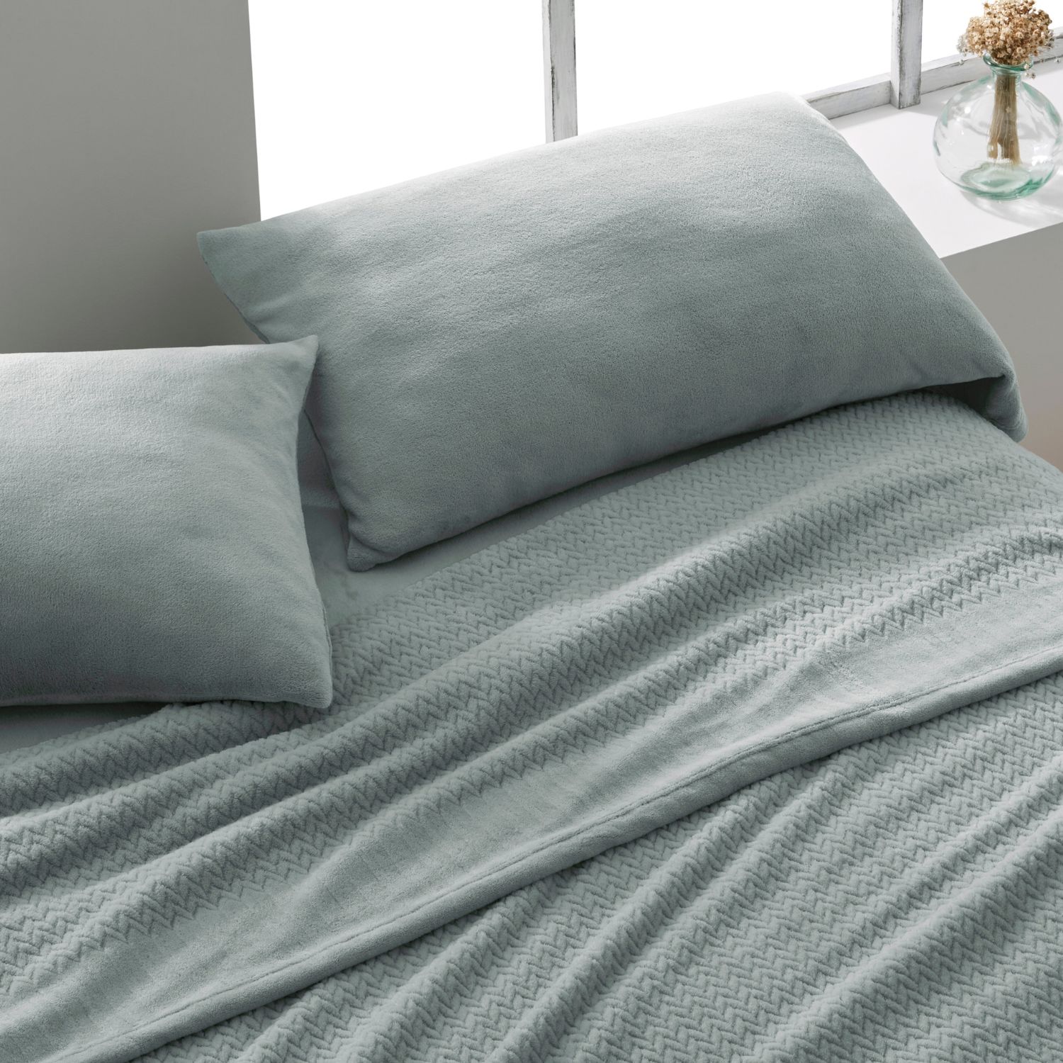 Juego de Sábanas Coralina Extra Suaves | Tejido Caliente para Invierno | 7 Tamaños de Cama | Diseño Jacquard Elegante