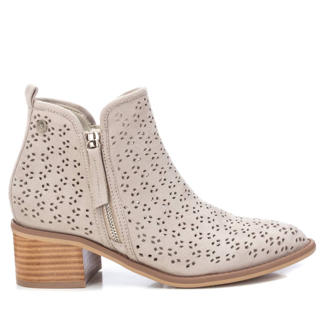 Xti - Botas Camperas Mujer - Calzado Cómodo y Versátil - Moda casual - Modelo  14225503
