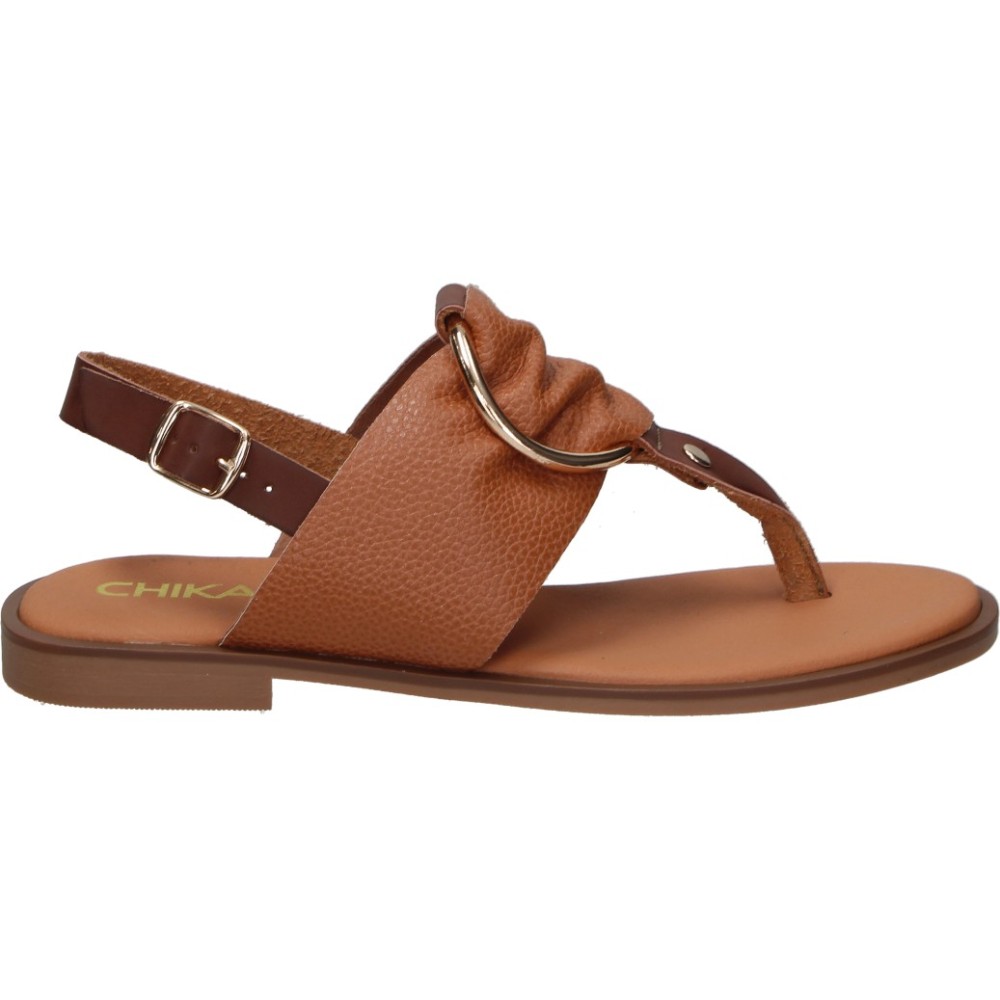 CHK10 | Sandalias Planas CHIKA10 Musaka 22 para Mujer – Sandalia de Dedo en Color Marrón con Detalles – Sandalia de Verano con Cierre de Hebilla – Estilosas – Cómodas y Versátiles – Combinables – Moda