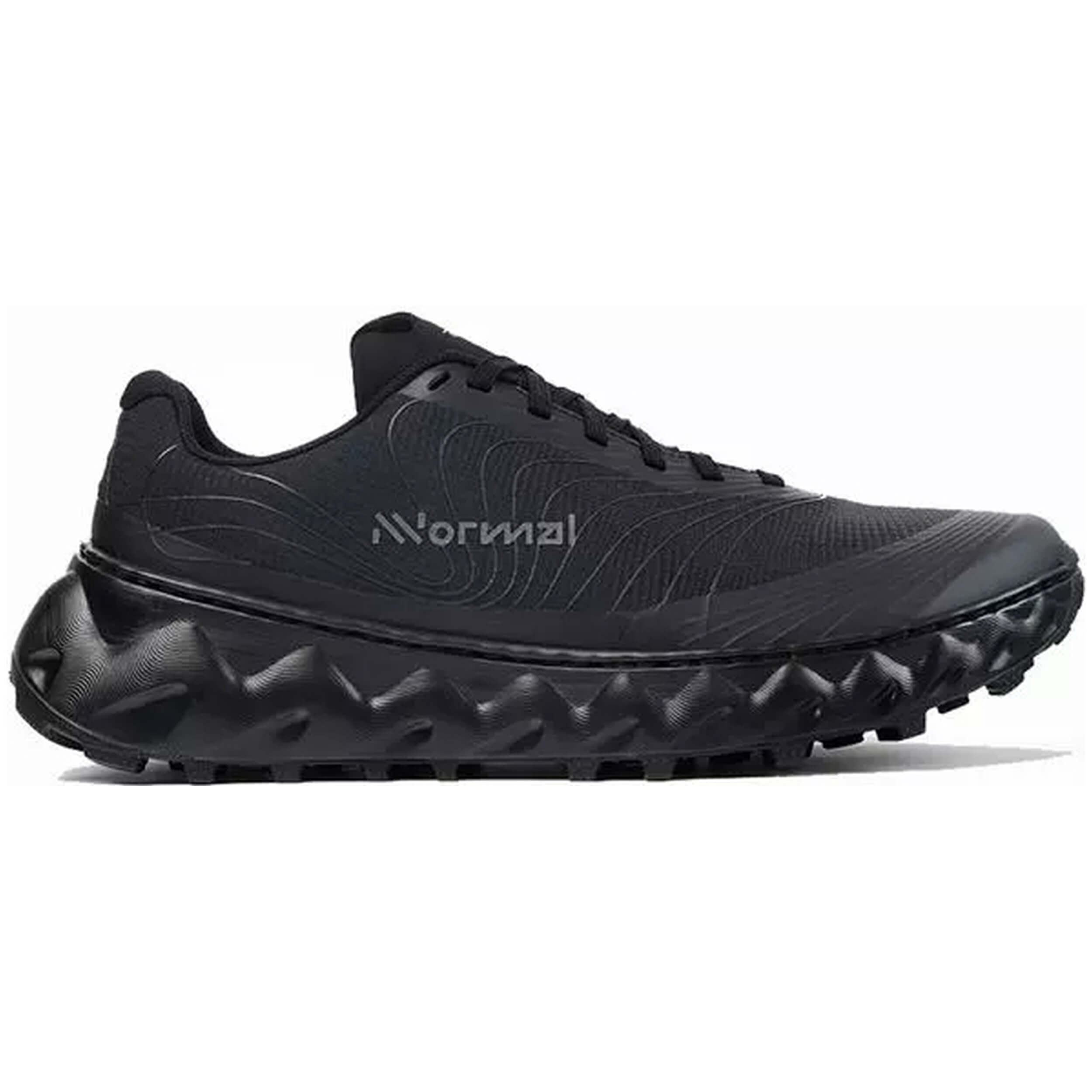 Nnormal modelo Tomir 2.0 Black en color Negro