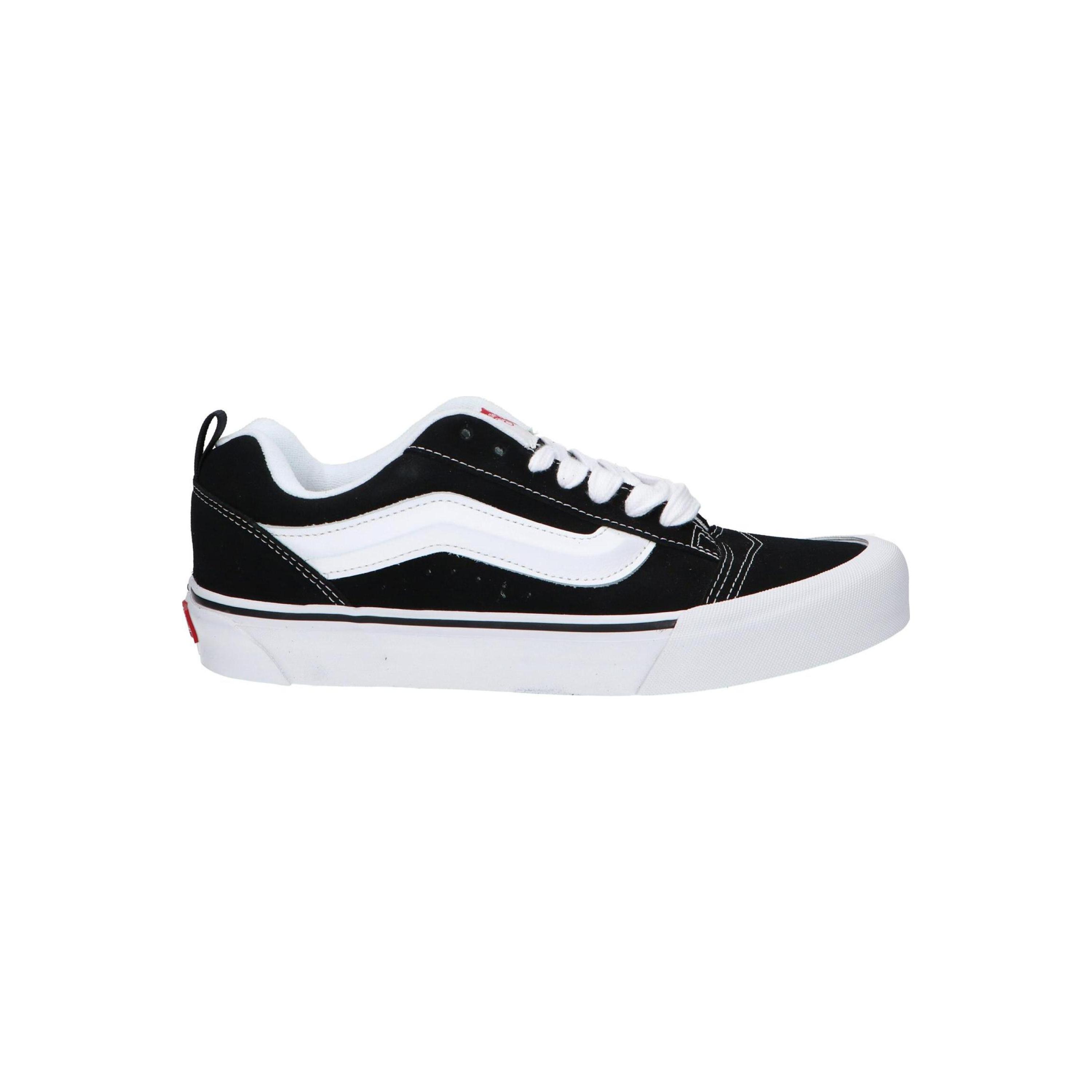 Zapatillas Casual Para Hombre Vans en color Negro