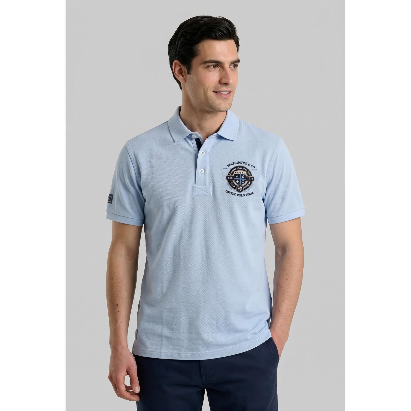 Polo Valecuatro semibordado United celeste