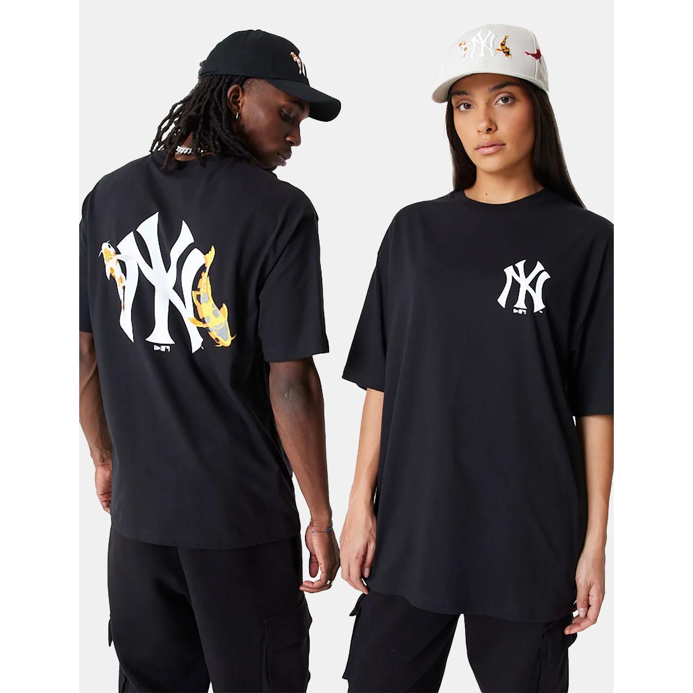 Camiseta New Era New York Yankees MLB Half Striped Negro y Blanco