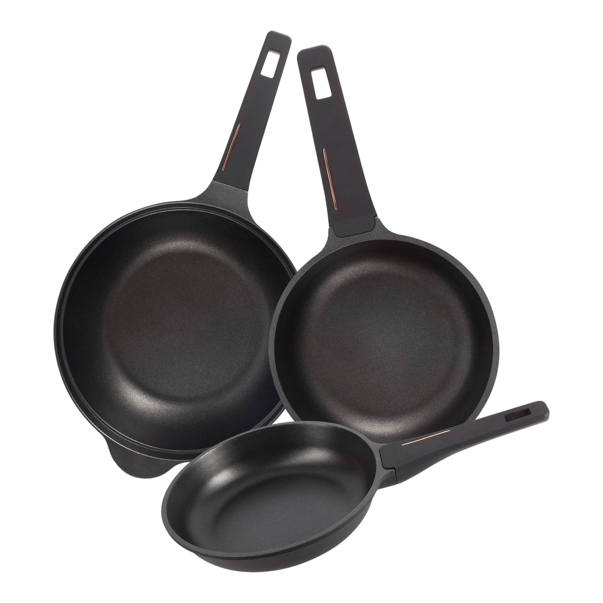 Sartenes y cacerolas en aluminio fundido color Negro Copper Bergner a elegir