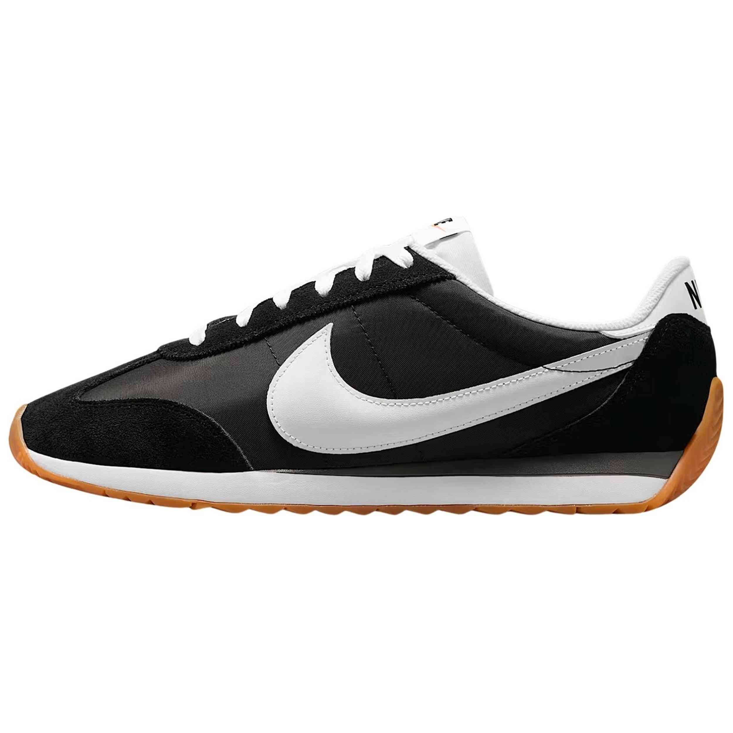 Zapatillas Nike modelo Hq2052 en color Negro/Blanco