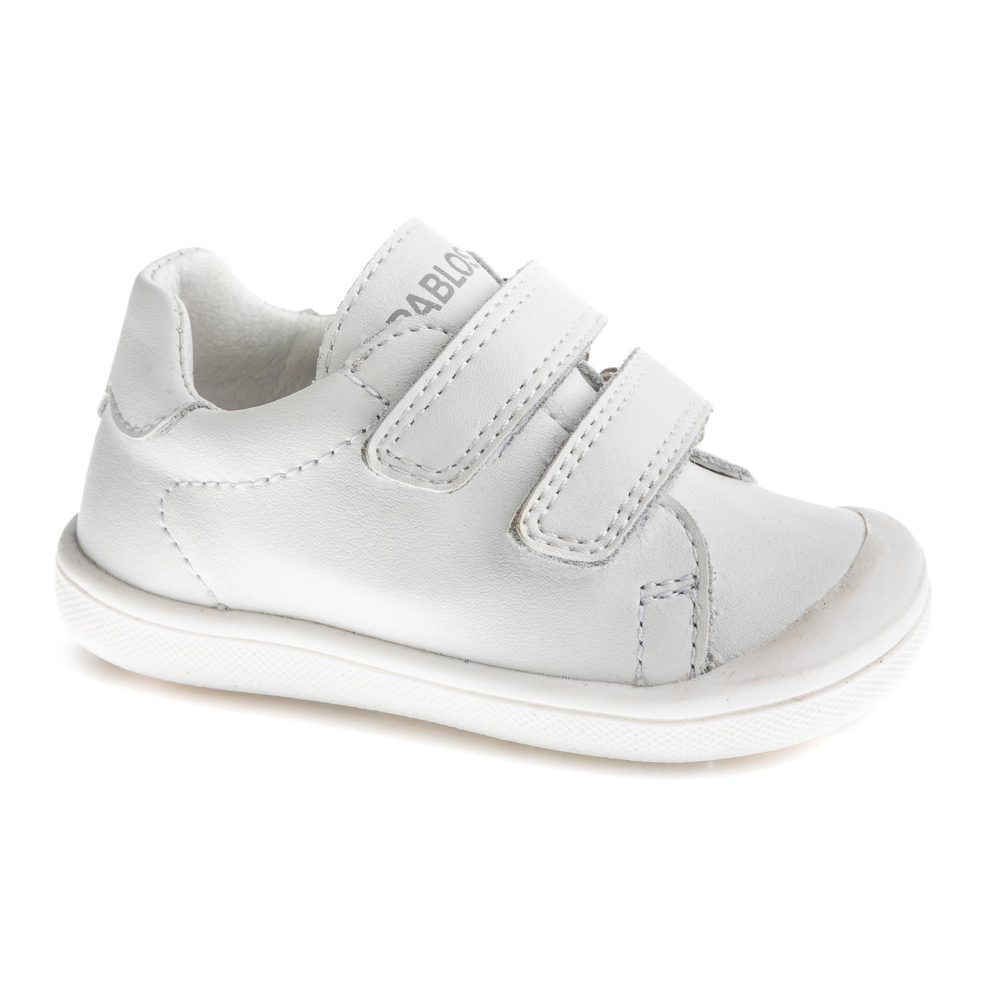 Deportivas blancas Pablosky Barefoot 064800 doble velcro y puntera reforzada
