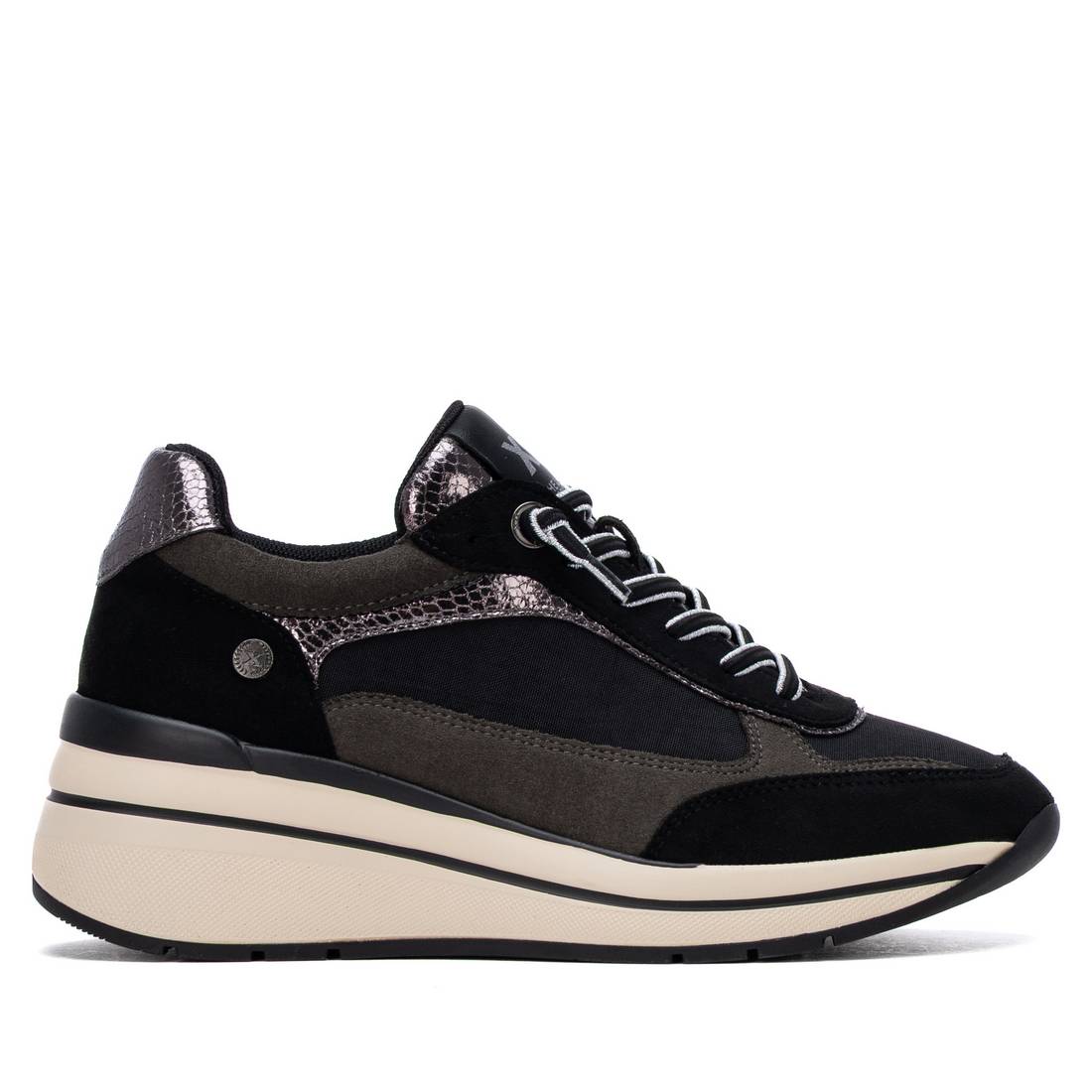 Xti - Zapatilla Mujer - Calzado Cómodo y Versátil - Moda casual - Modelo 14617001