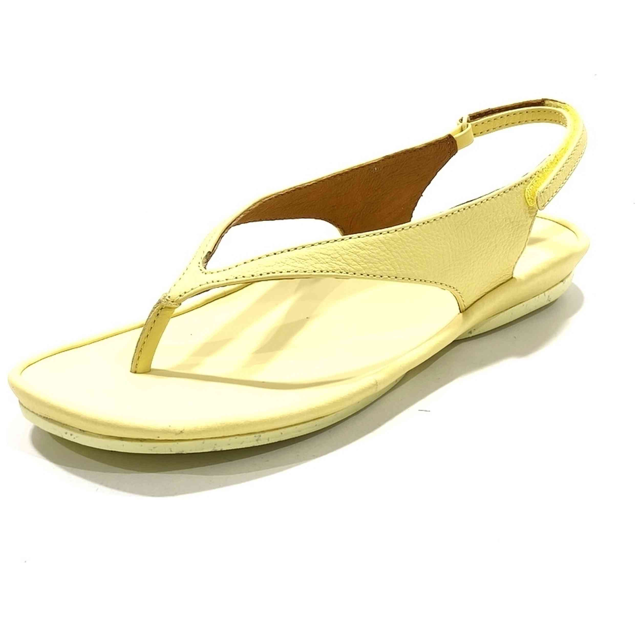 Chanclas Camper modelo 121-K201871-003 para Mujer en color Amarillo