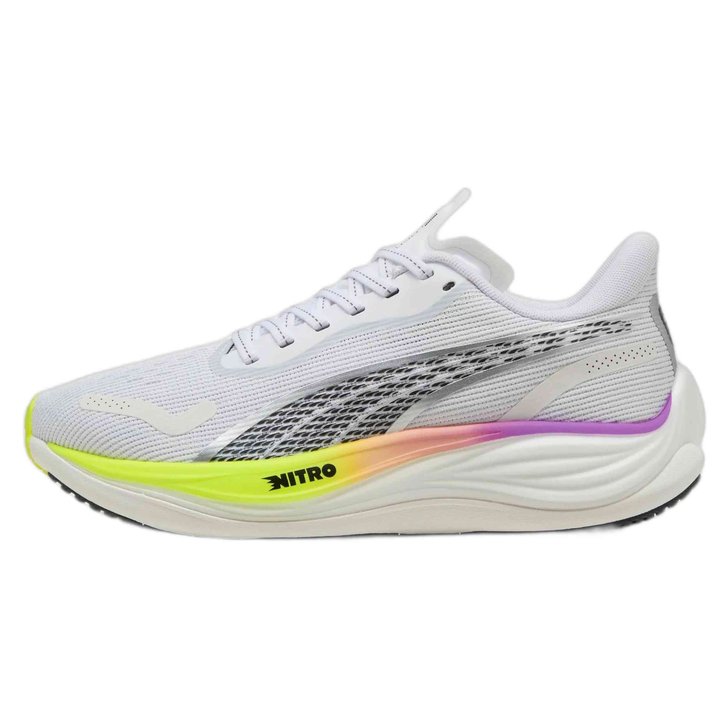 PUMA Calzado Running marca modelo para mujer en color blanco