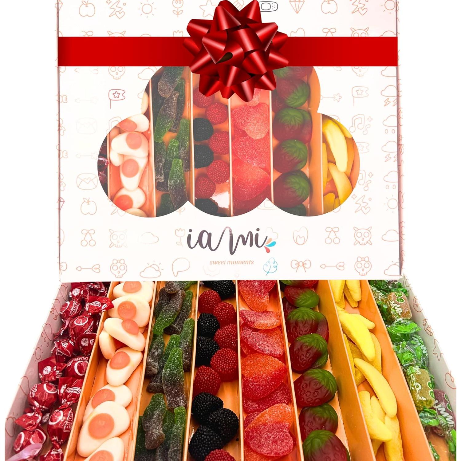 Caja Chuches Regalo - Más de 120 Chuches y Golosinas para Regalar - Moras, Cola, Jelly, Fresas, Plátanos, Corazones, Huevos y Pikotas- Perfecto como Regalo de Cumpleaños, Navidad, Empresa, Amigos