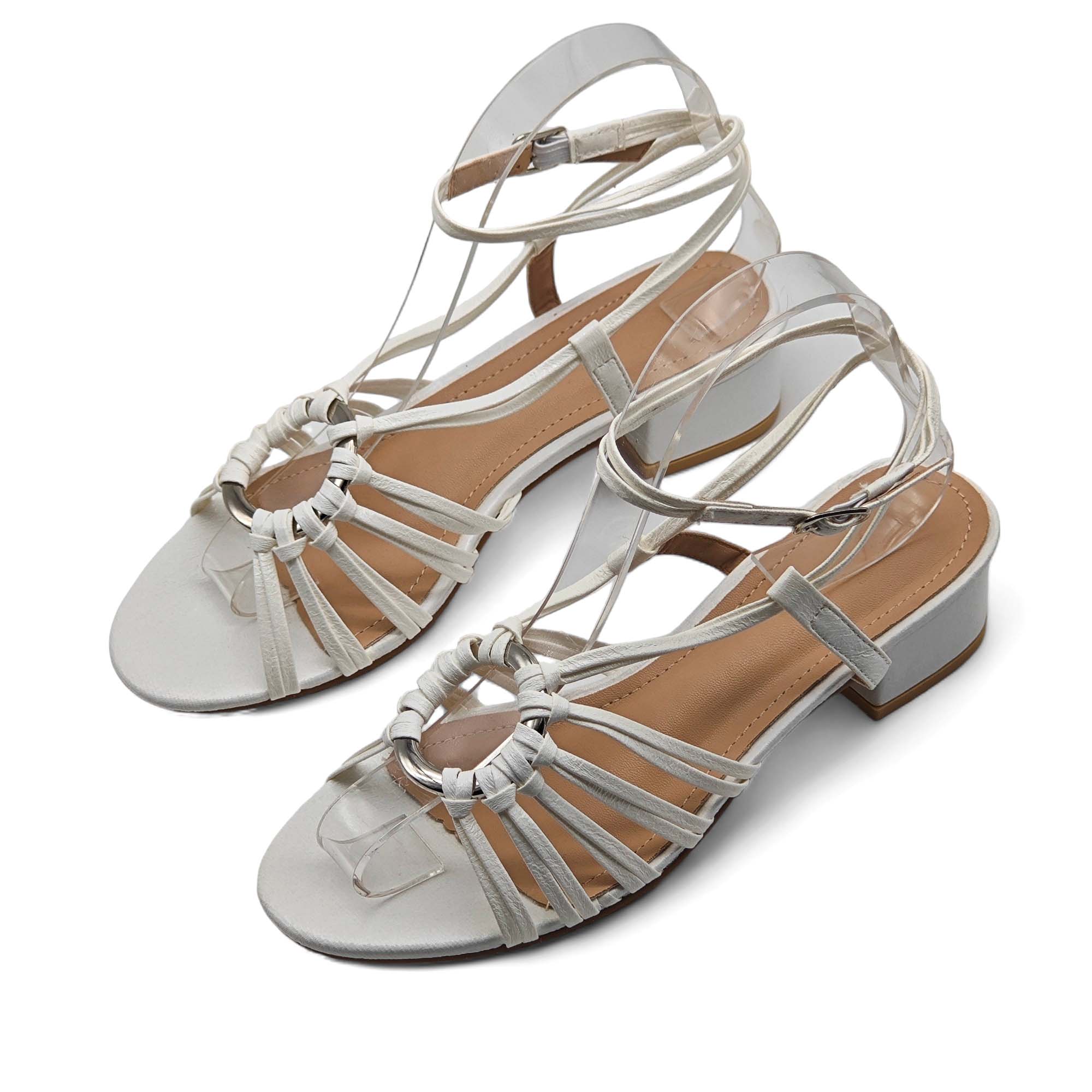 Calzados Soraia - Sandalia de Tacón Ancho y Bajo - Colores Metalizados - Moda 2024