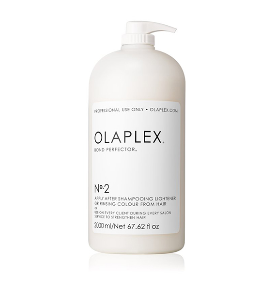 Olaplex - OLAPLEX Nº2 BOND PERFECTOR 2 LITROS Olaplex Nº2 Bond Perfector es un tratamiento capilar que se encarga de reconstruir la estructura interna del cabello. Acondiciona suavemente y consigue una fibra capilar más elástica y resistente a la rotura.