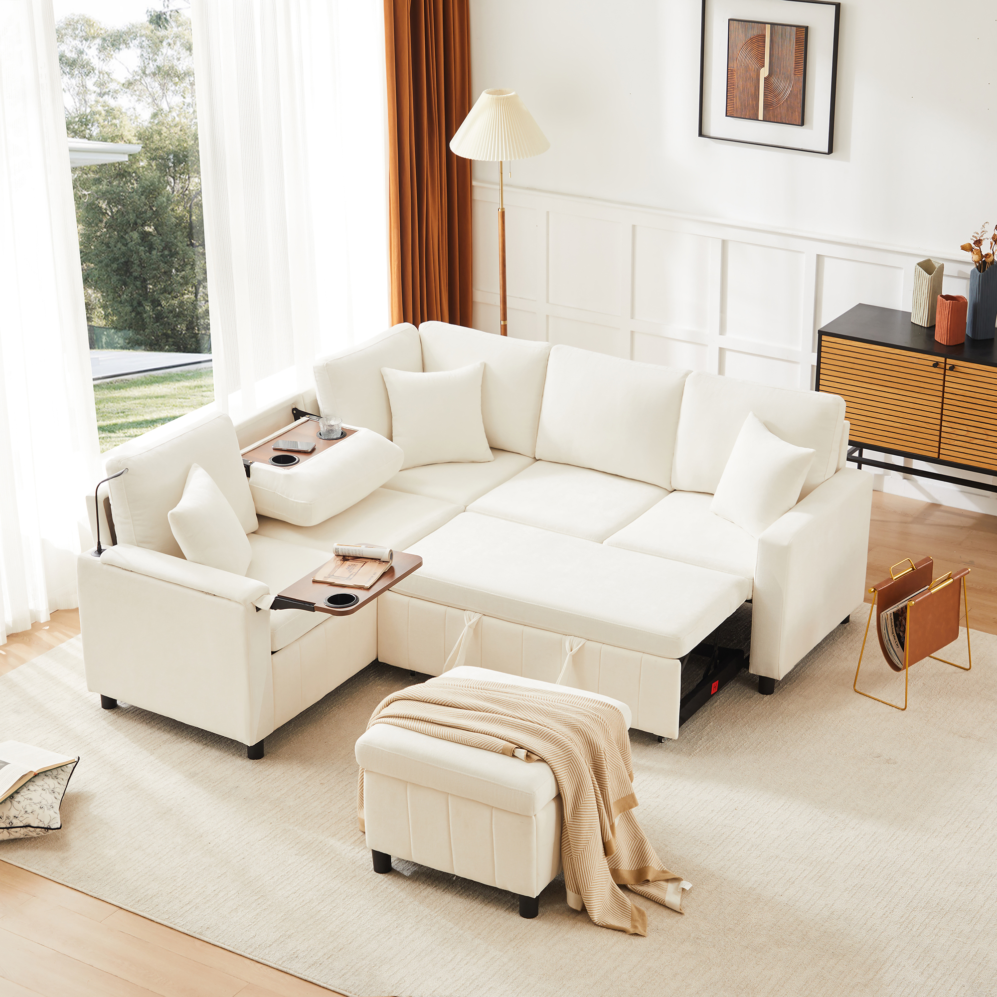 Canapé d’angle convertible 4 places beige en chenille avec pouf-coffre, liseuse, ports USB et tables intégrées