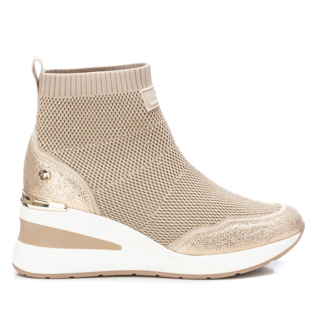 Xti - Zapatilla Mujer - Calzado Cómodo y Versátil - Moda casual - Modelo  14240502