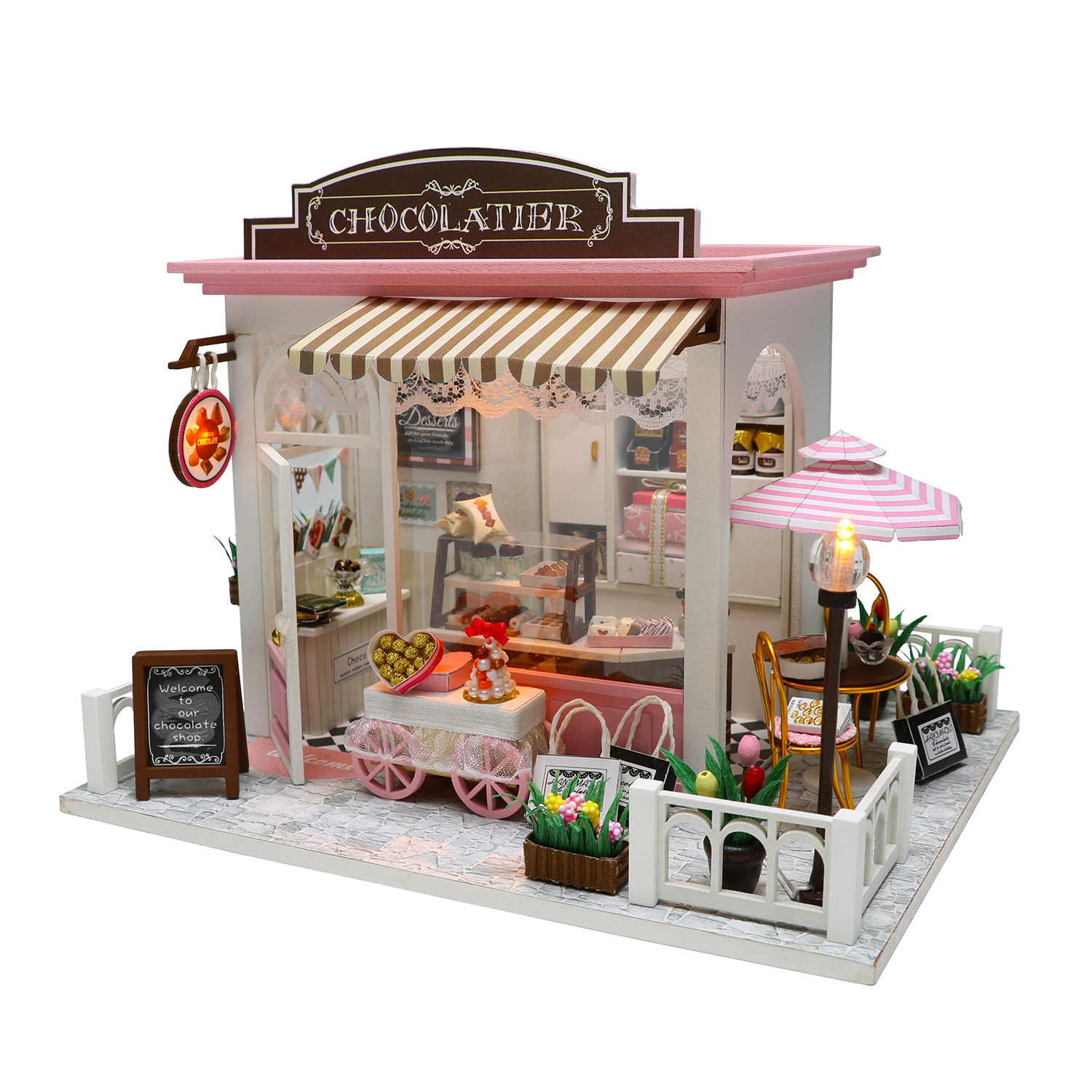 DAM. Chocolatería de Coco. Maqueta 3D realista con gran detalle y luces led. 20x16x16cm.