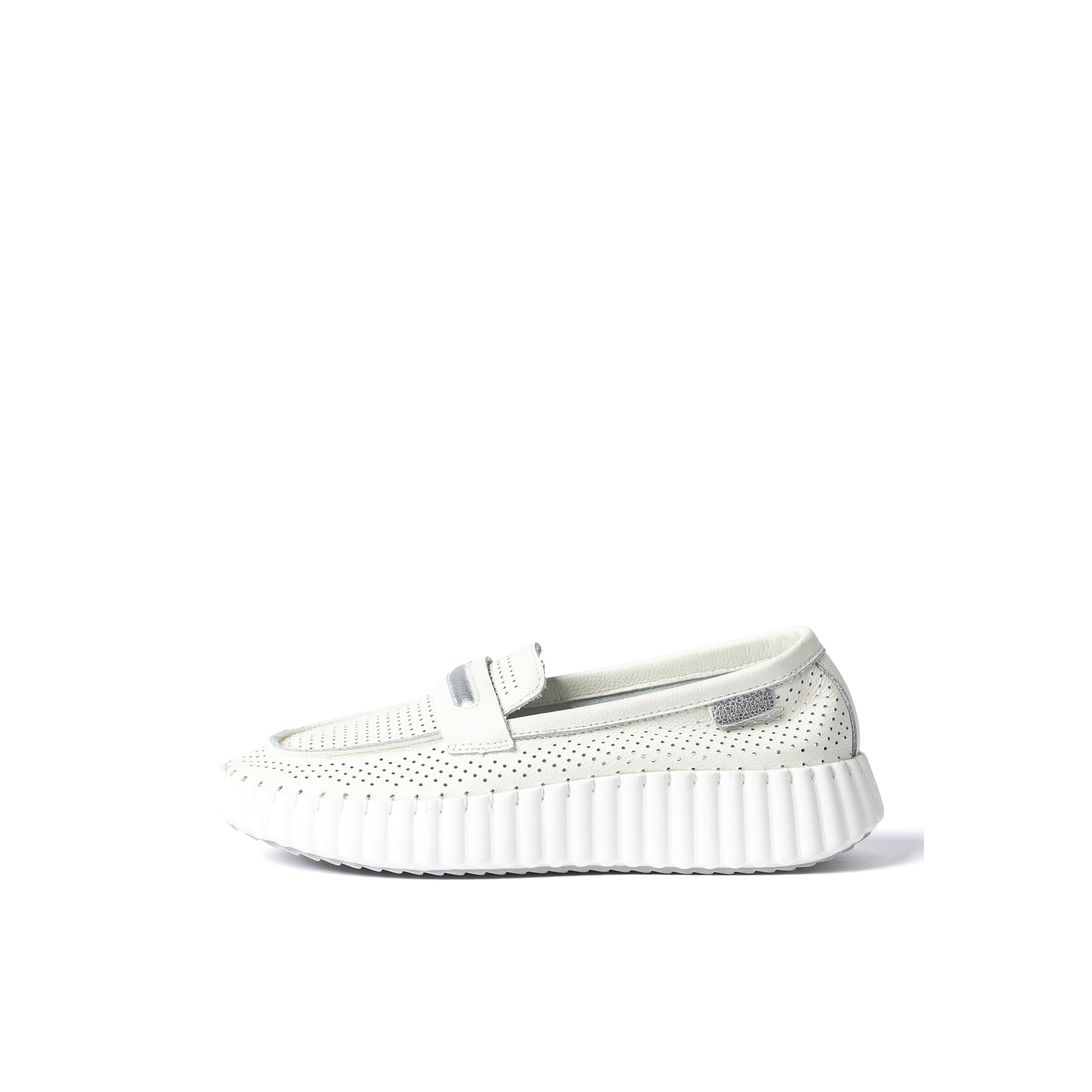 YOKONO Sneaker VANNA-101 PLATEADO | Zapatos mujer Primavera-Verano | Piel vacuna  Napa | 2 CM