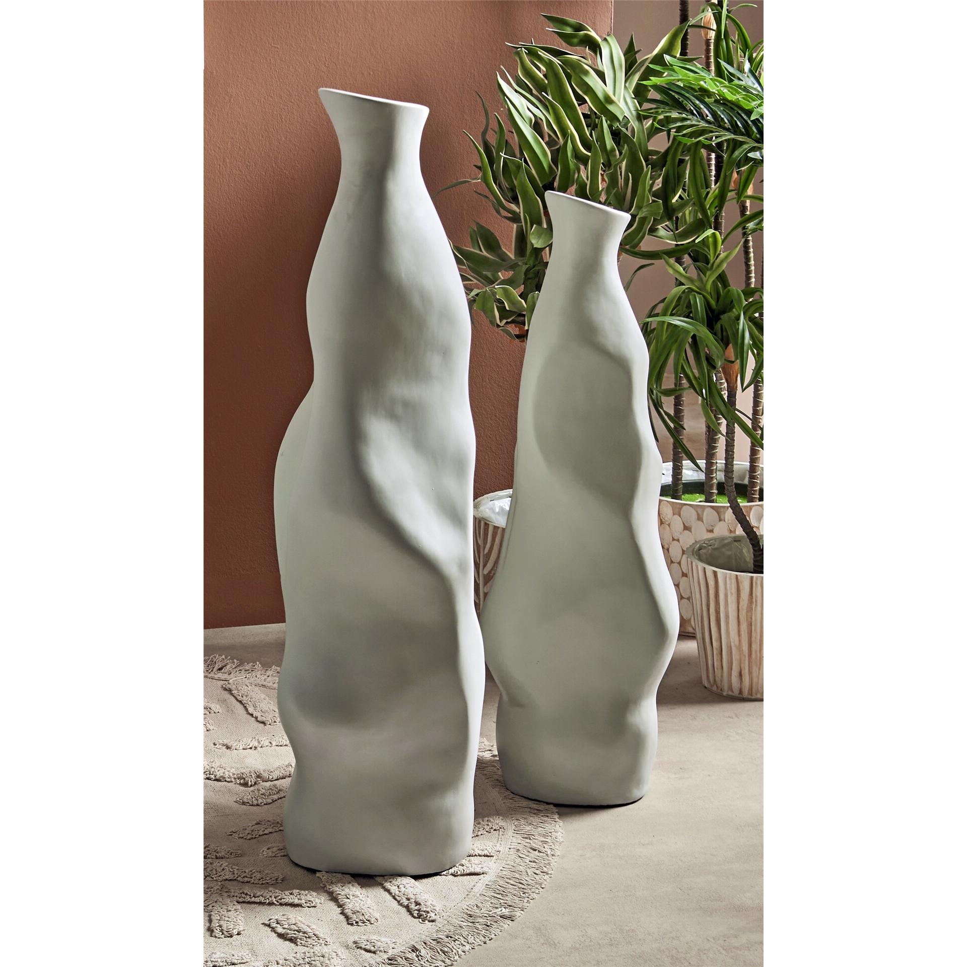Vasija kaphiri beige 90 cms. s/2 28dx90 cms. El mejor complemento para tu hogar.