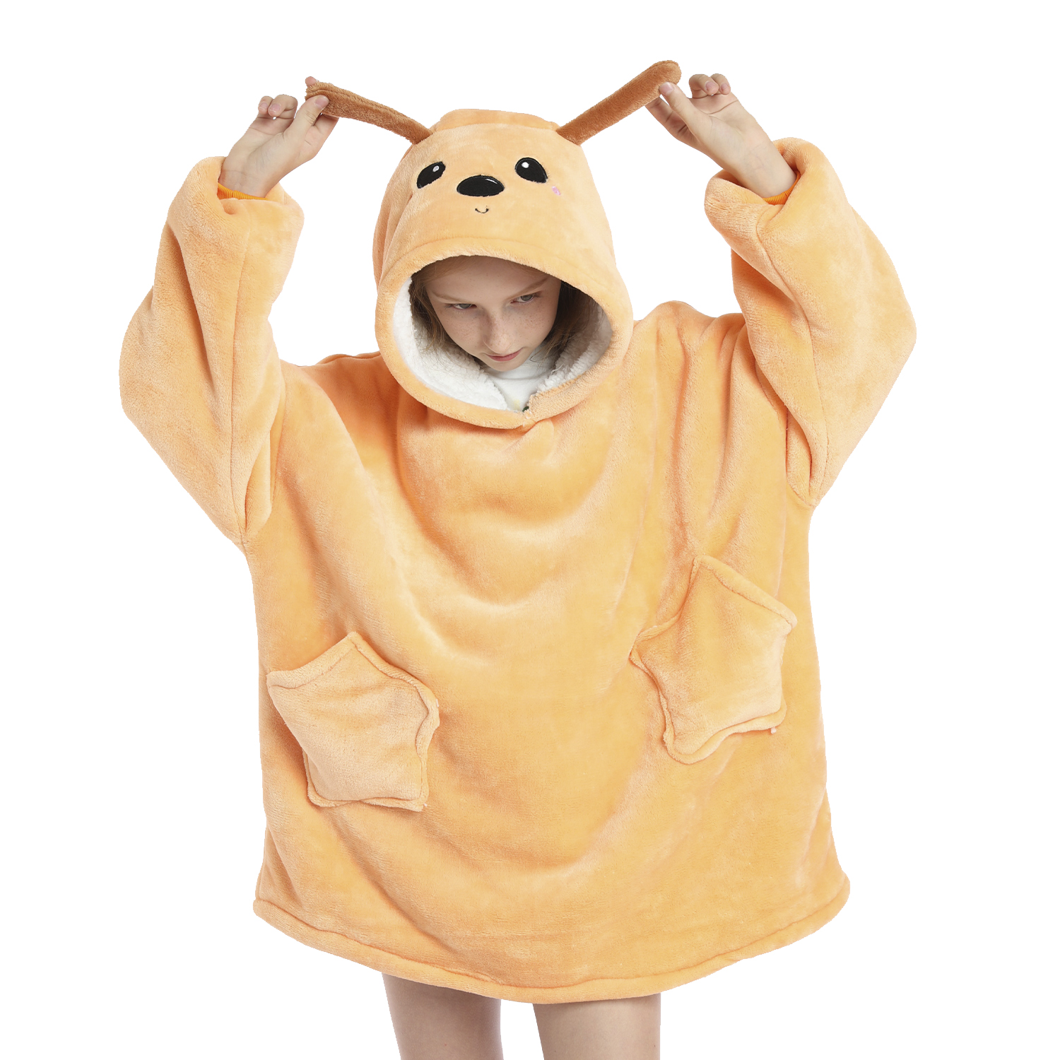 DAM Bata infantil estilo sudadera y manta de felpa extrasuave. Bolsillos frontales. 72x1x70 Cm.