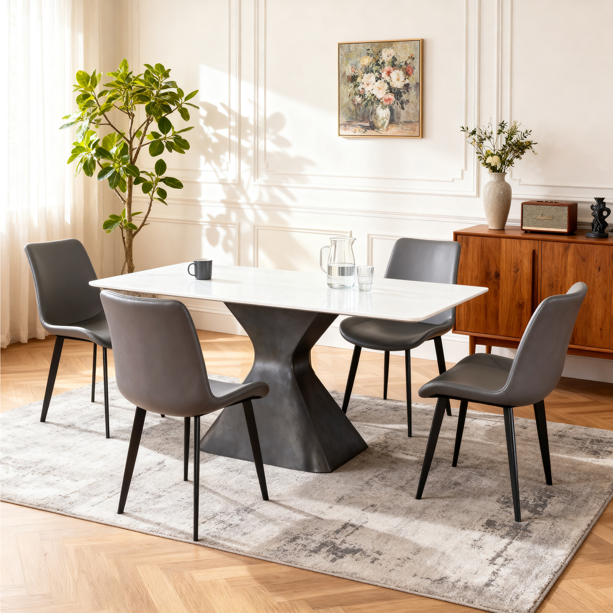 Lot de quatre chaises de salle à manger grises en PU avec pieds en acier carbone noir