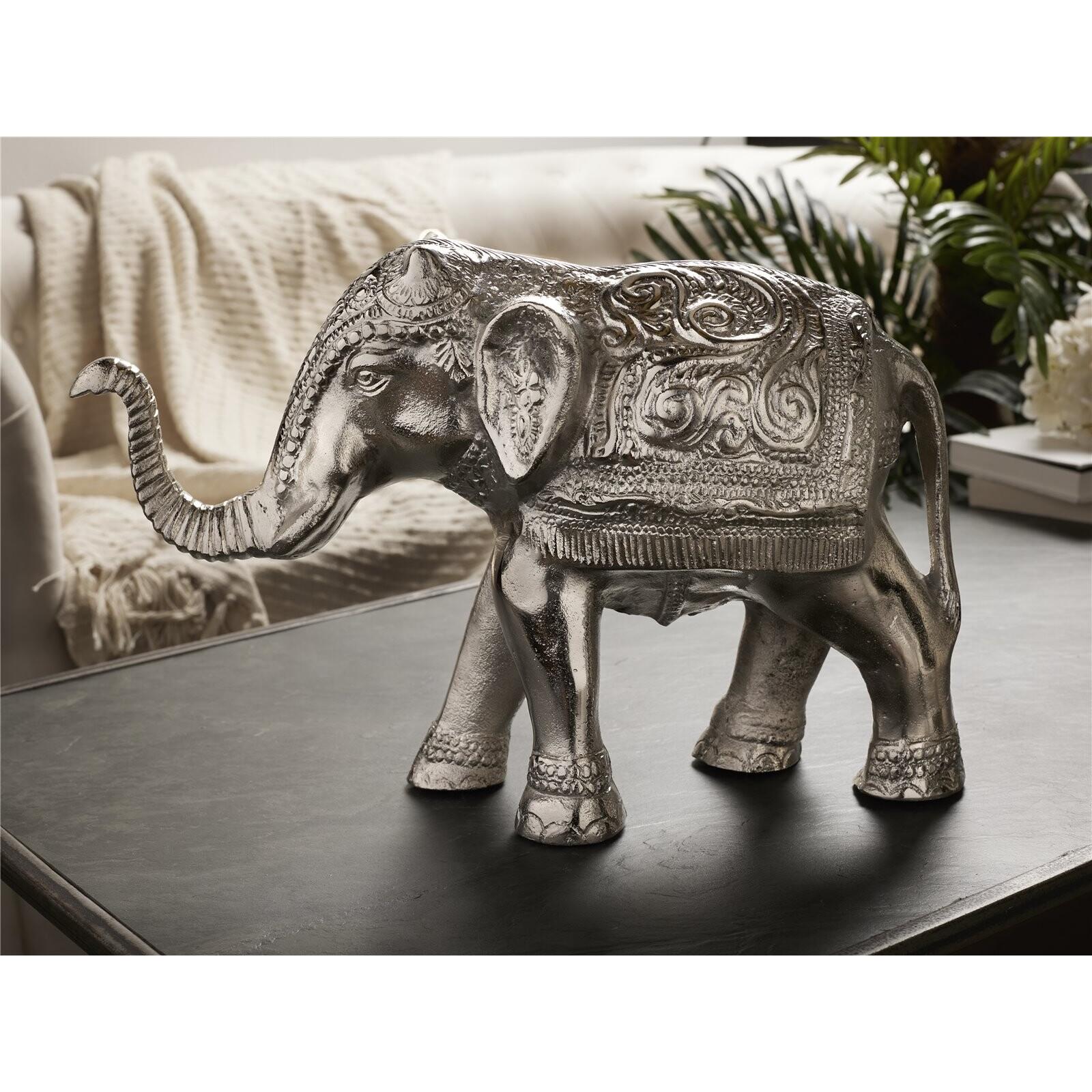 Figura elefante aluminio plata 42x28 cms. 42x15x28 cms. El mejor complemento para tu hogar lo encontrarás aquí.