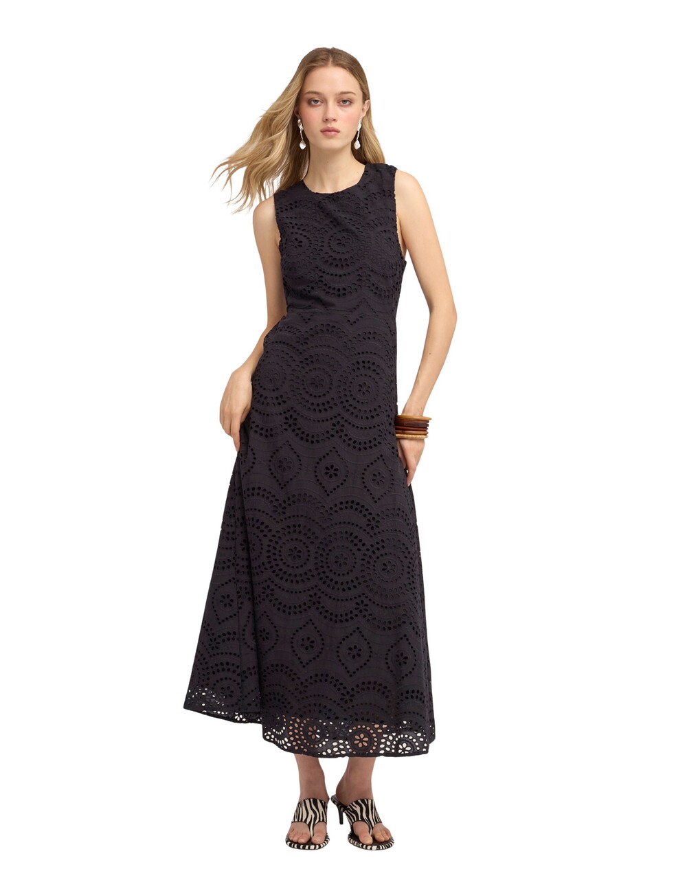 Motivi - Vestido largo en sangallo con escote en la espalda