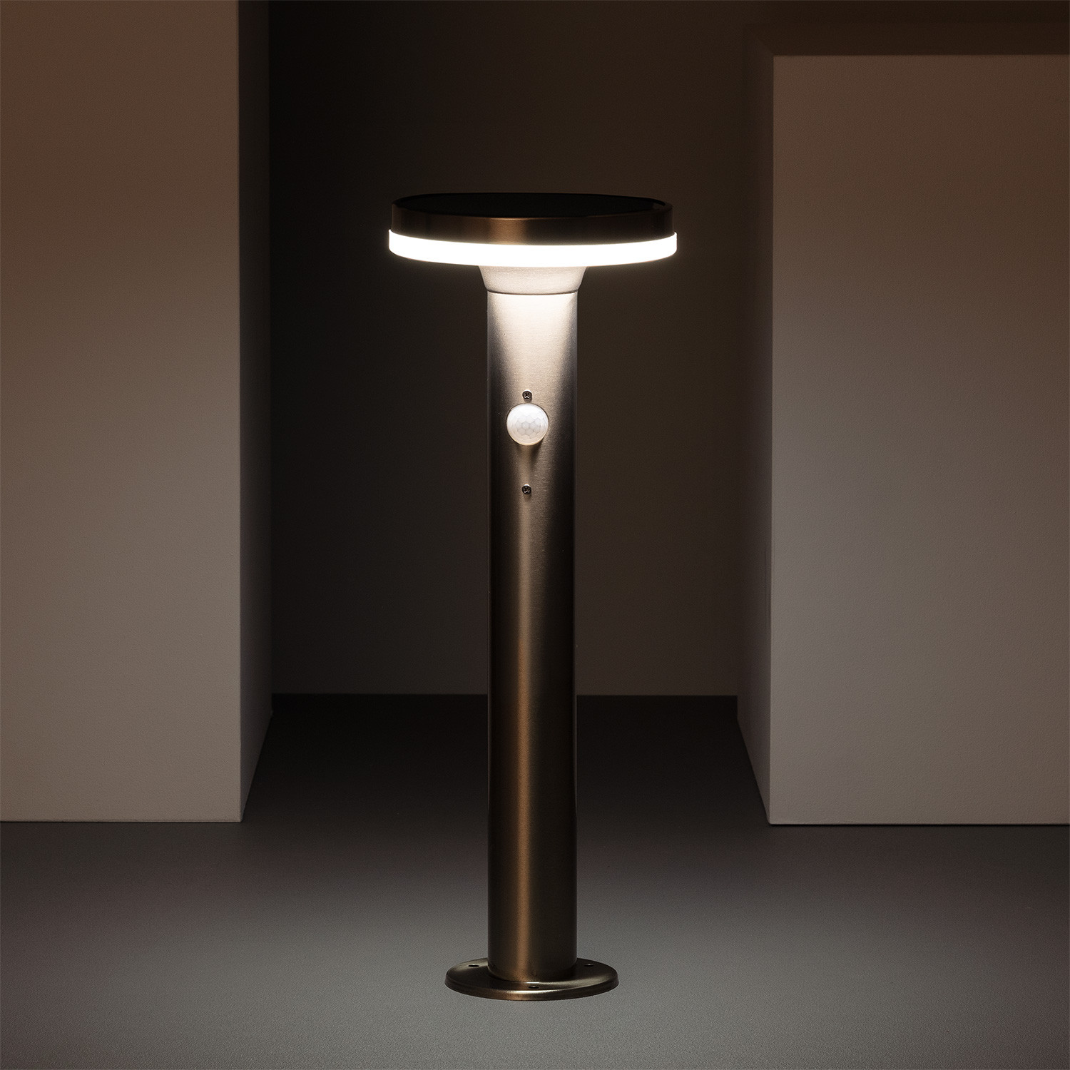 Ledkia Baliza Solar Exterior LED 6W Superficie Pie 45cm con Detector de Movimiento Helios Inox ILUZZIA