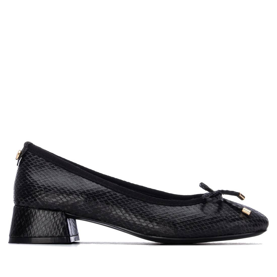 Xti - Zapatos de Salón Mujer - Calzado Cómodo y Versátil - Moda casual - Modelo  14637801