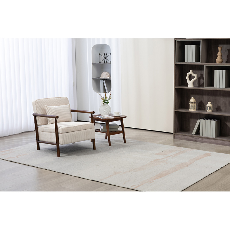 Fauteuil d’appoint blanc en velours avec structure en bois et coussin lombaire
