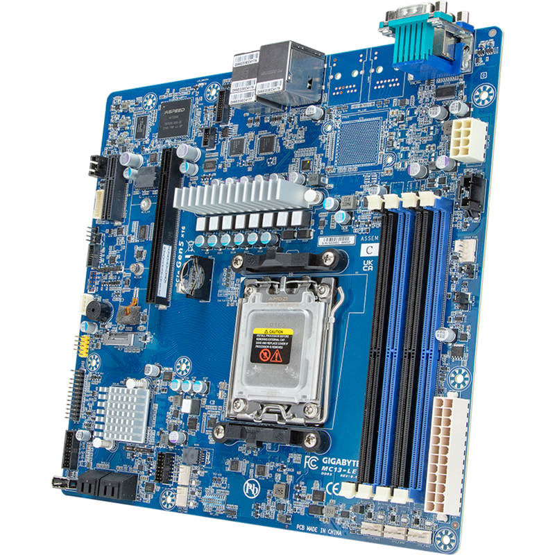 Placa base Gigabyte MC13-LE0 1x AM5 AMD Epyc 4004/Ryzen 7000 B650E (4xDIMM, 4xSATA, 1xM.2, 2x1Gbe, IPMI, mATX)