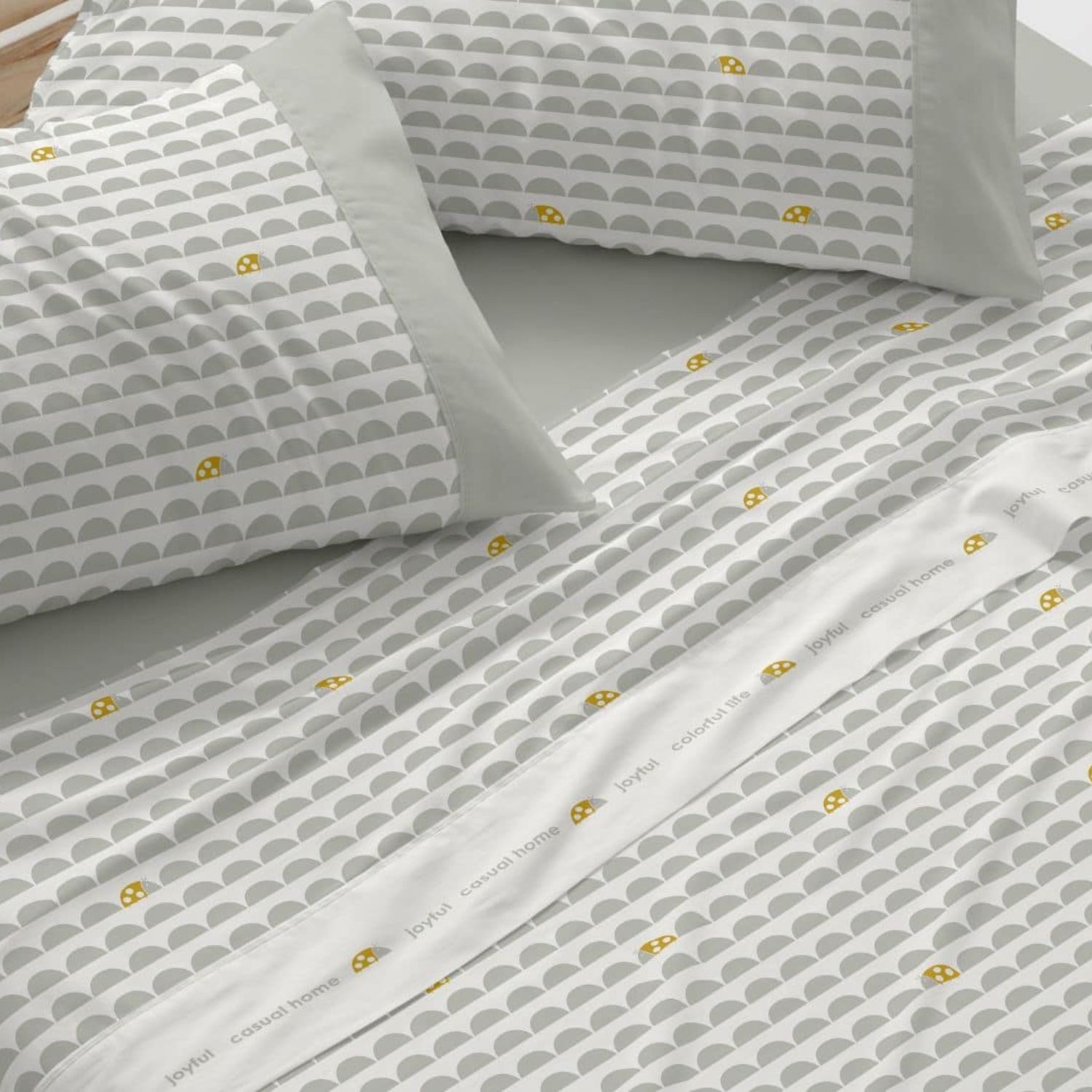 Juego Sábanas Infantiles BURRITO BLANCO 50% Algodón Diseño Geométrico Mariquitas Azul - Tacto Suave, Fácil Planchado - Cama 90-200cm