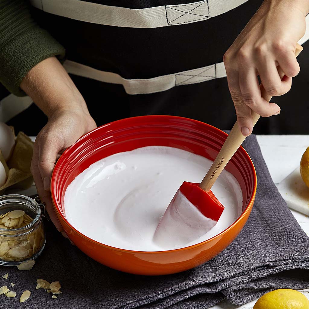 Espátula de Cocina Le Creuset Craft con Cabezal de Silicona Resistente a 250 °C, Mango de Madera, 28,5 cm