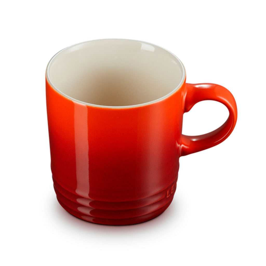 Taza Mug Grande de Cerámica de Gres Le Creuset - Capacidad de 350 ml, Resistente y Duradera, Diseño Elegante y Colorido
