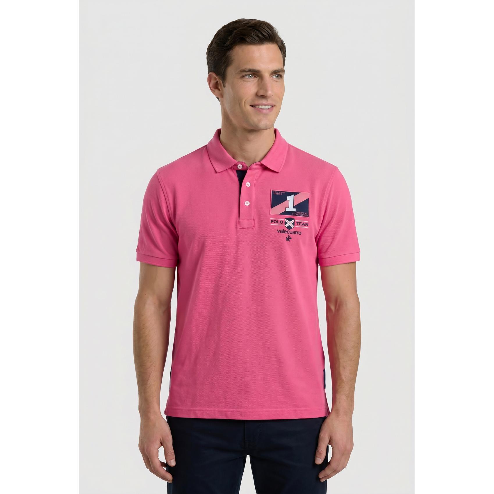Polo Valecuatro bordado modelo Team coral