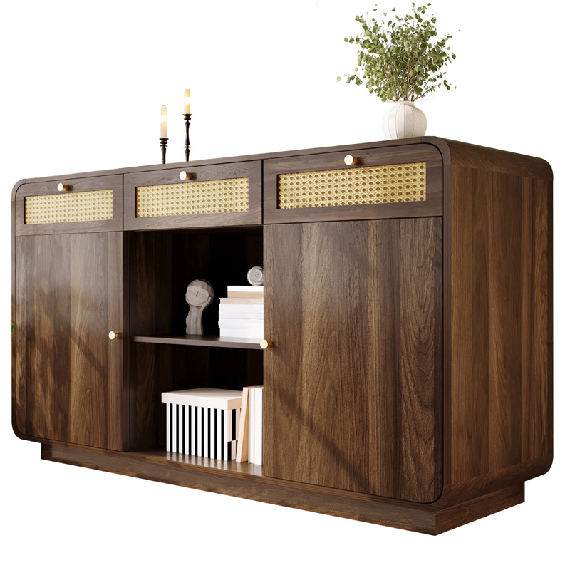 Buffet 120 cm effet noyer avec trois tiroirs décor effet rotin, deux placards et étagères ouvertes
