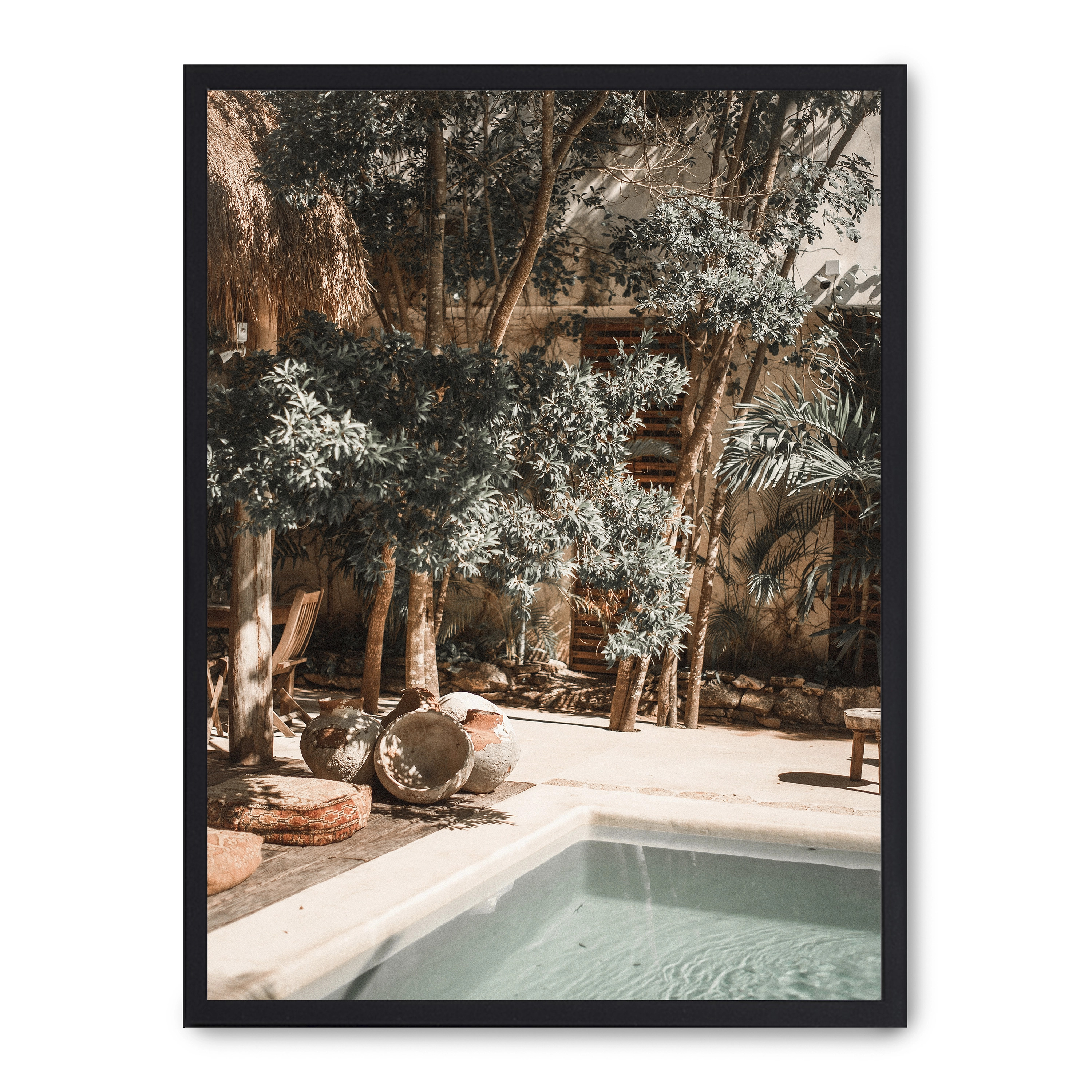 Cuadro jungle and pool 30x40cm, Póster impreso en papel de primera calidad de 180gr, montado sobre marco de madera MDF acabado en negro., Arquitectura