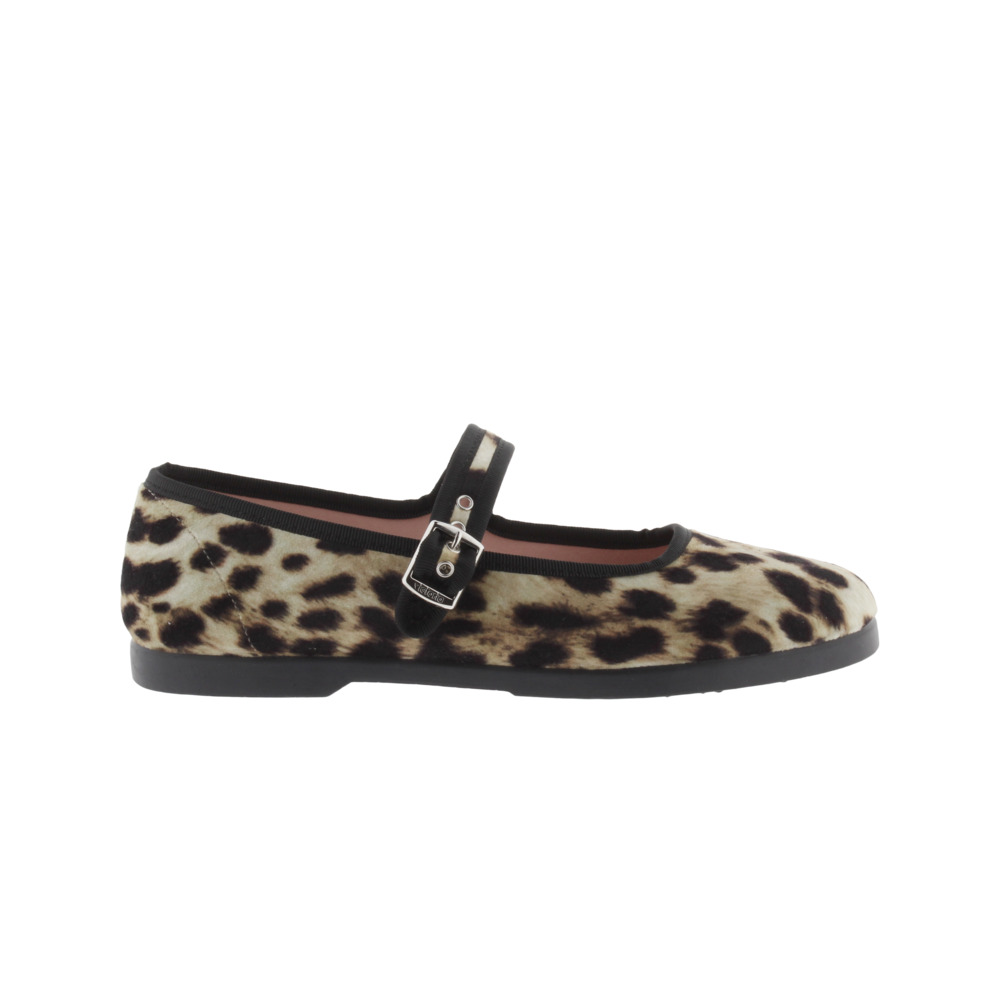 Victoria Gong Fu Bailarinas de terciopelo animal print con ribete al tono y cierre de hebilla 1080117
