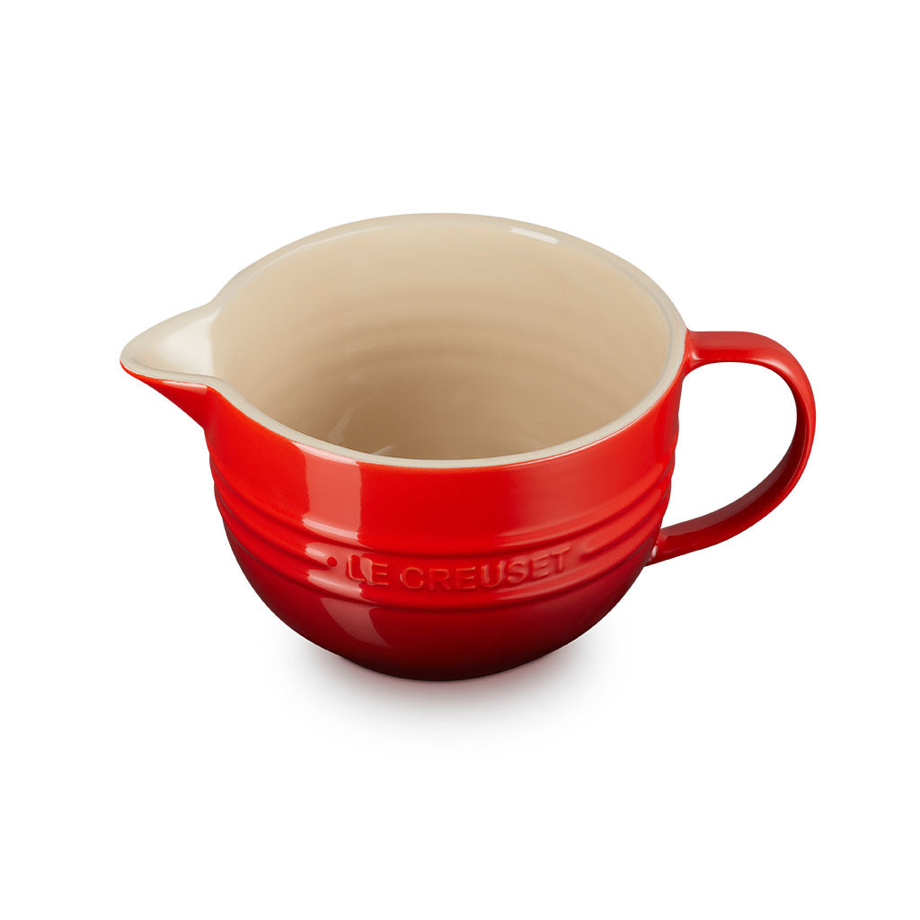 Bol Profundo de Cerámica Esmaltada de 2 Litros con Mango y Pico de Vertido - Colección Signature de Le Creuset