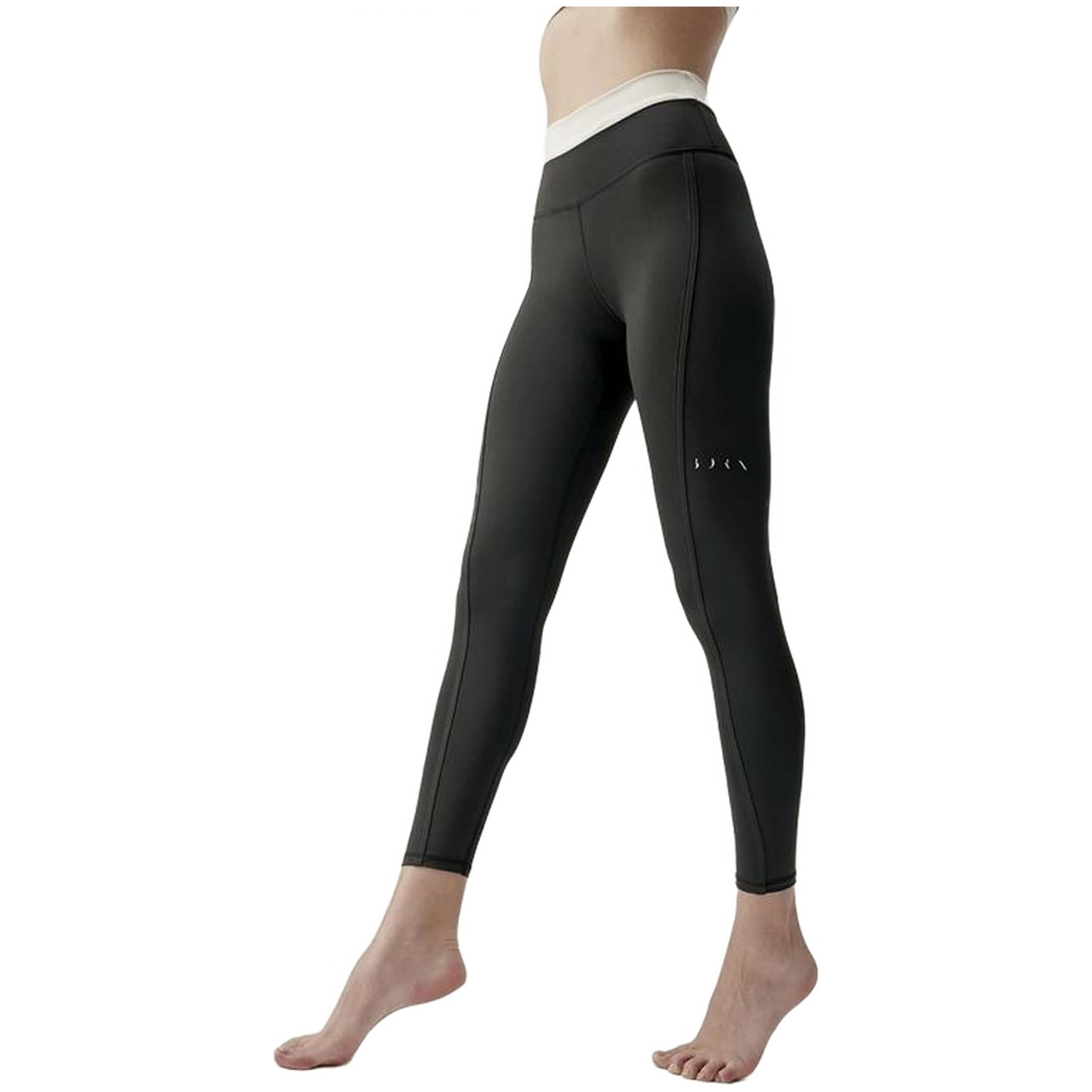 Leggings Born Living Yoga modelo Fiorella en color Negro