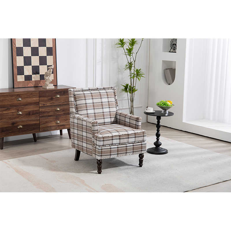 Fauteuil d'appoint vintage marron et blanc en tissu coton-lin avec clous décoratifs