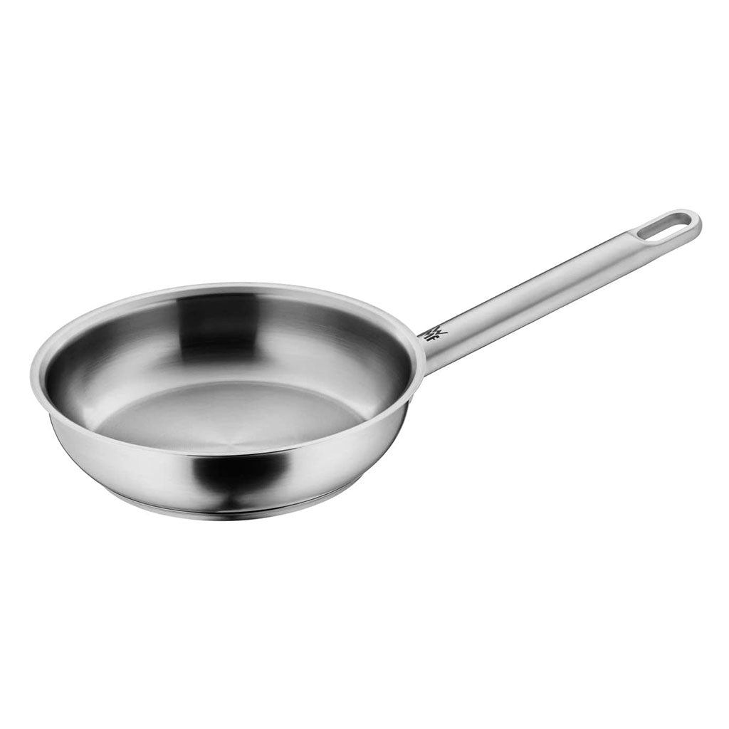 Sartén Profesional de Acero Inoxidable WMF Ultimate, Diseño Satinado Mate, Alta Conductividad Térmica y Sin Antiadherentes
