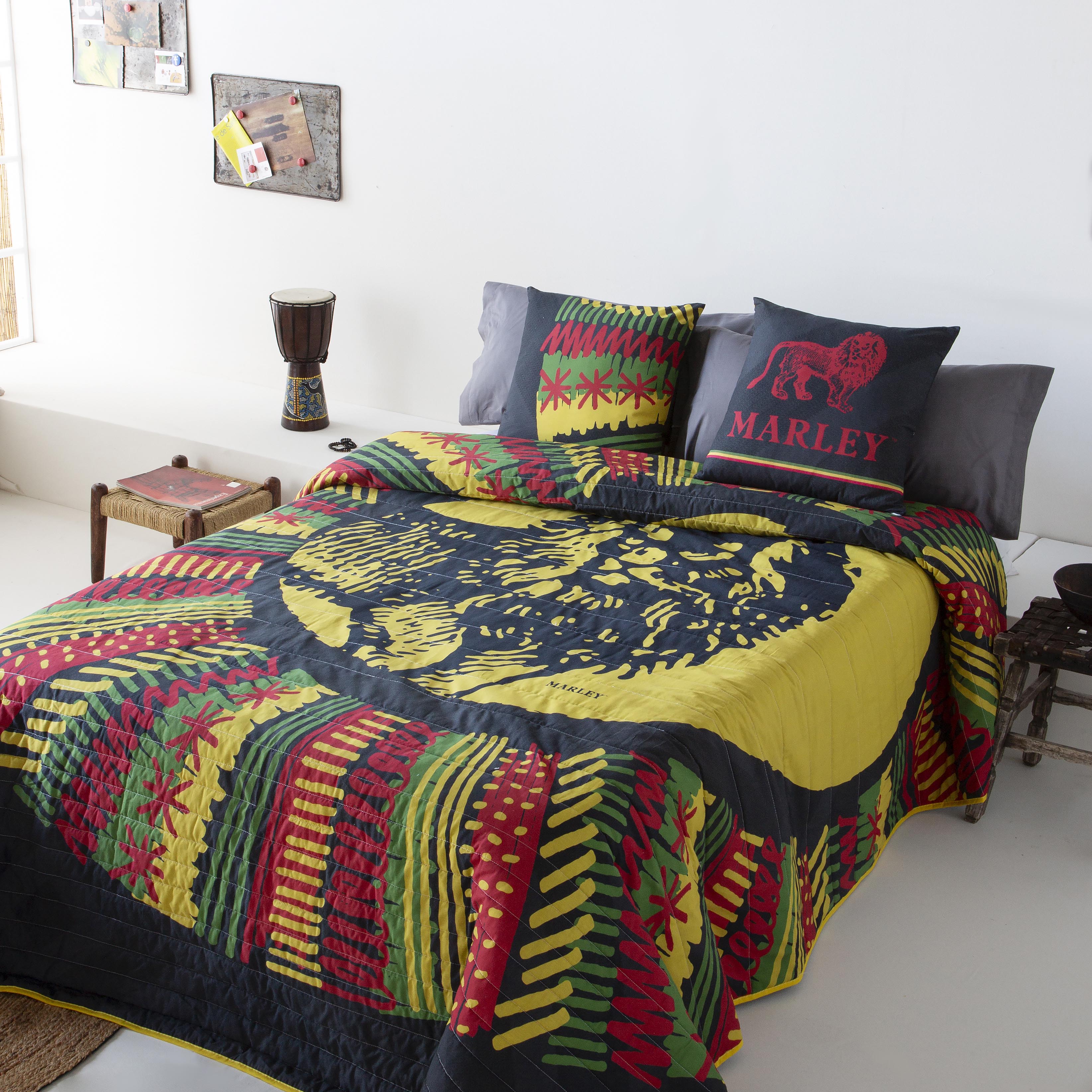MARLEY - Colcha Bouti Estampada - Microfibra  - Extras Suave - Incluye Colcha Bouti + 1 o 2 Fundas de cojines - Fabricado en España - ETHNICAL BOB MARLEY
