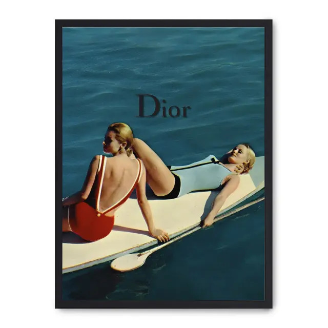 Cuadro dior iv 30x40cm, Póster impreso en papel de primera calidad de 180gr, montado sobre marco de madera MDF acabado en negro., Moda