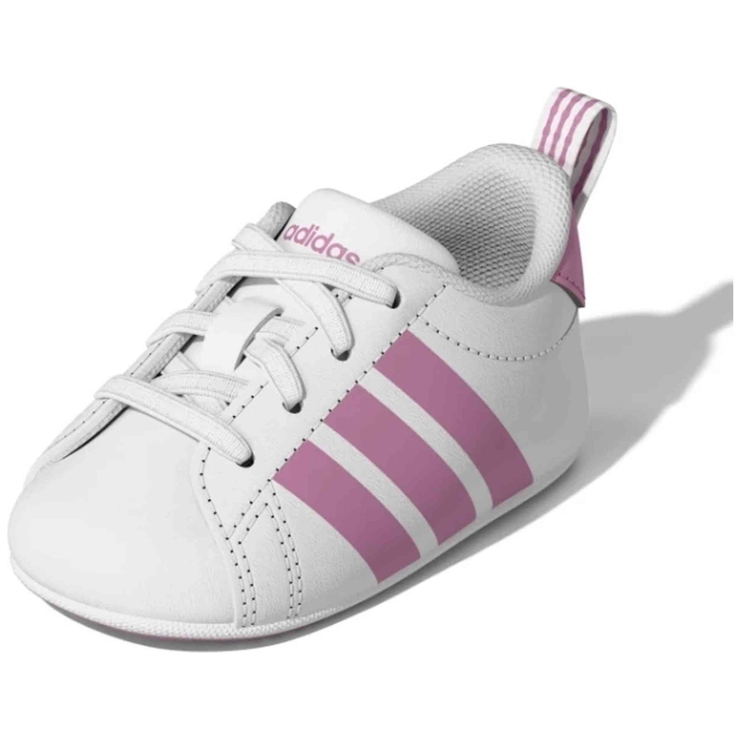 Zapatillas Adidas modelo Grand Court Crib para Bebe en color Blanco