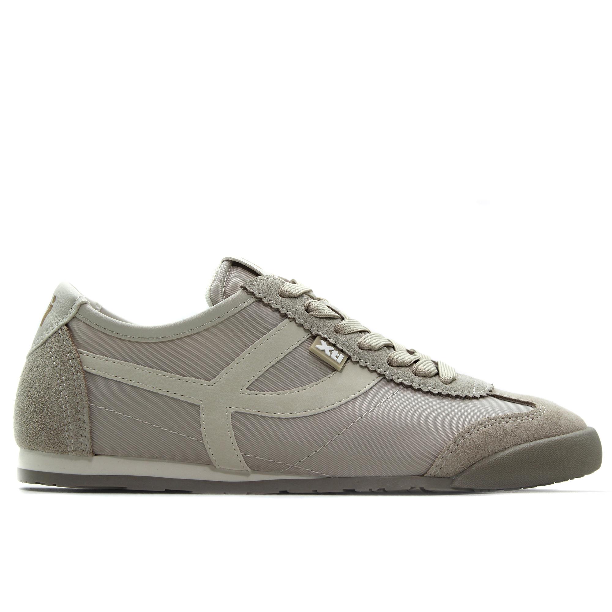 Xti 145218 Zapatilla deportiva casual,sneakers de cordones,suela de goma,piel y tela,sencilla,informal para señora