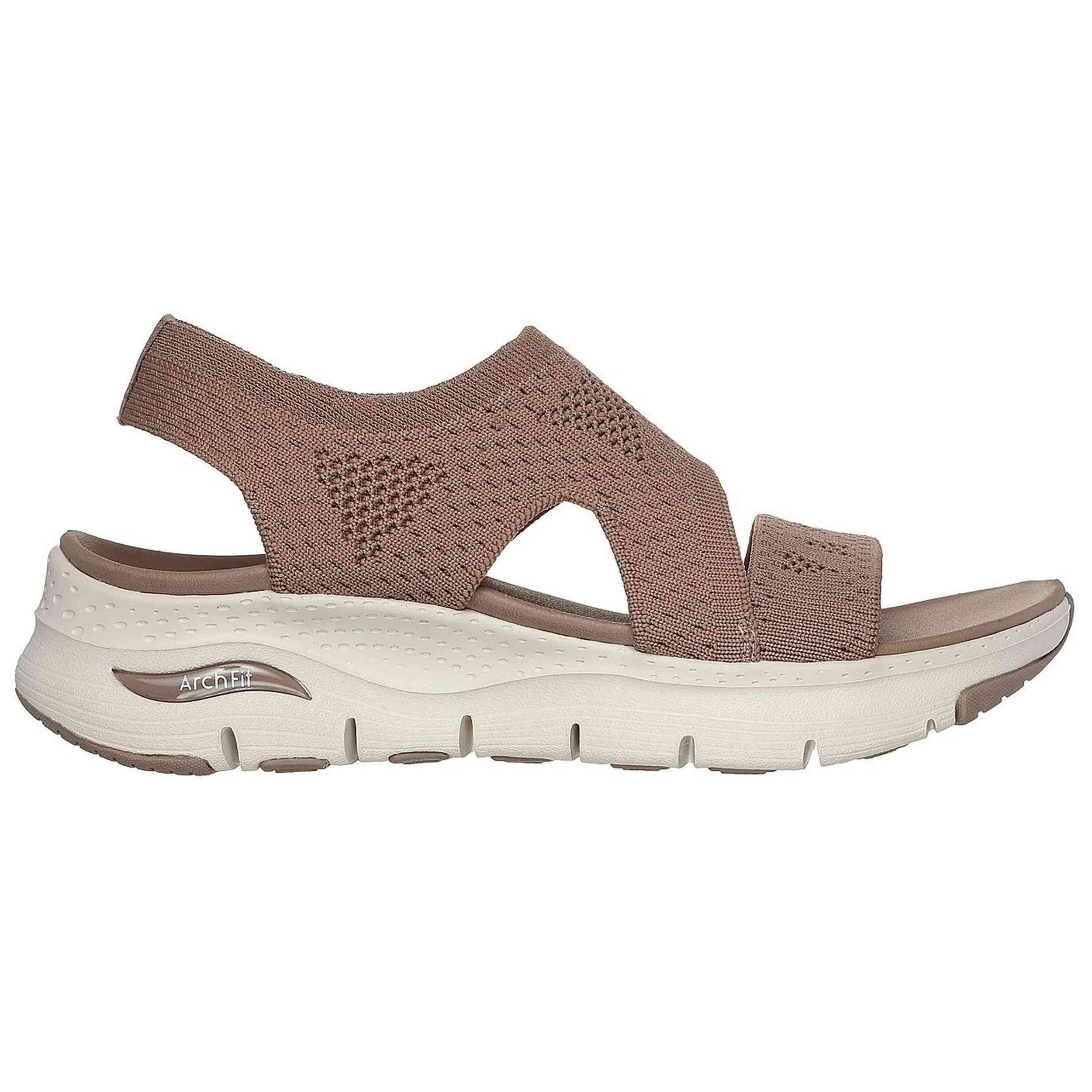 Calzado Skechers en color Marrón