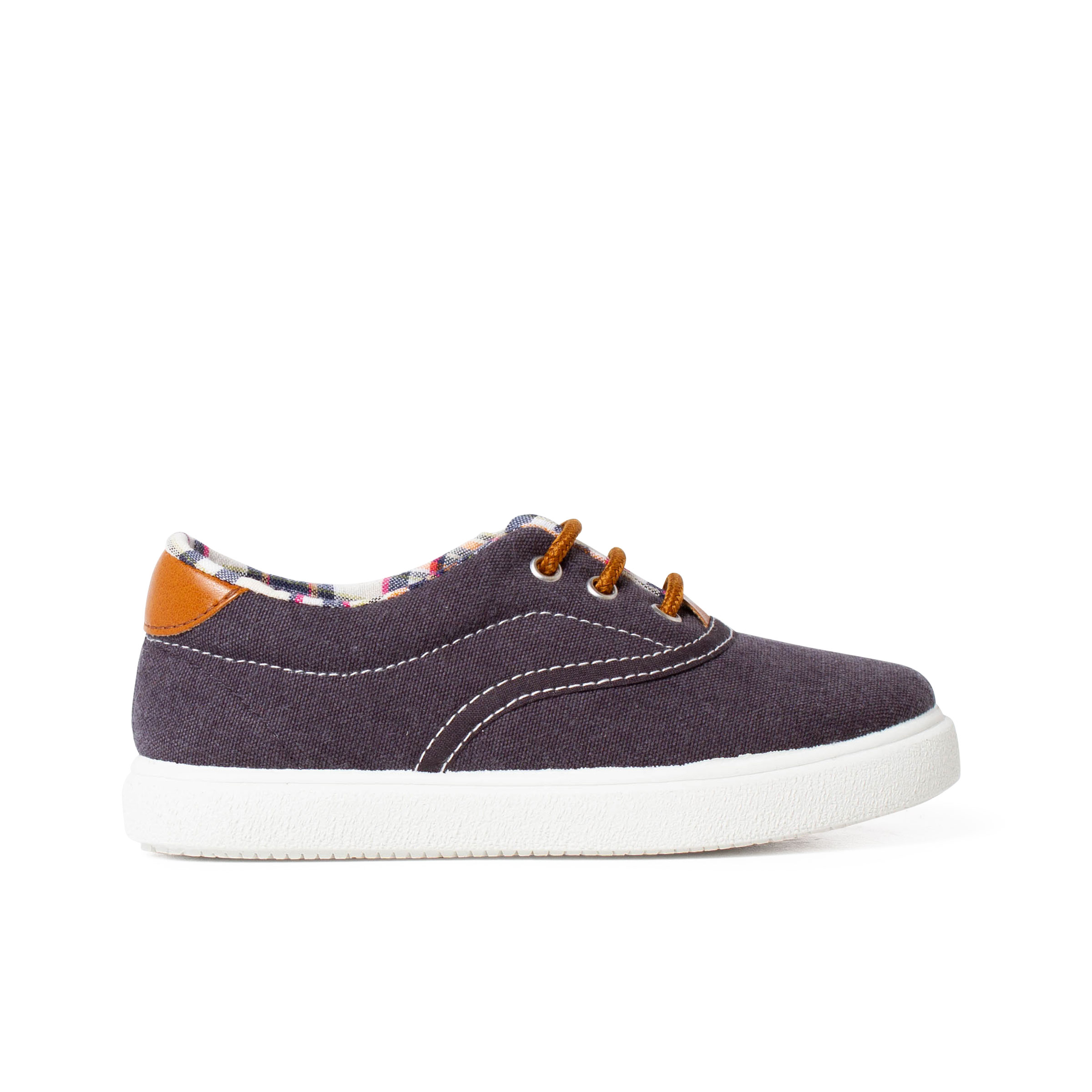 Pisamonas Zapatillas Contraste De Lona Y Cordones