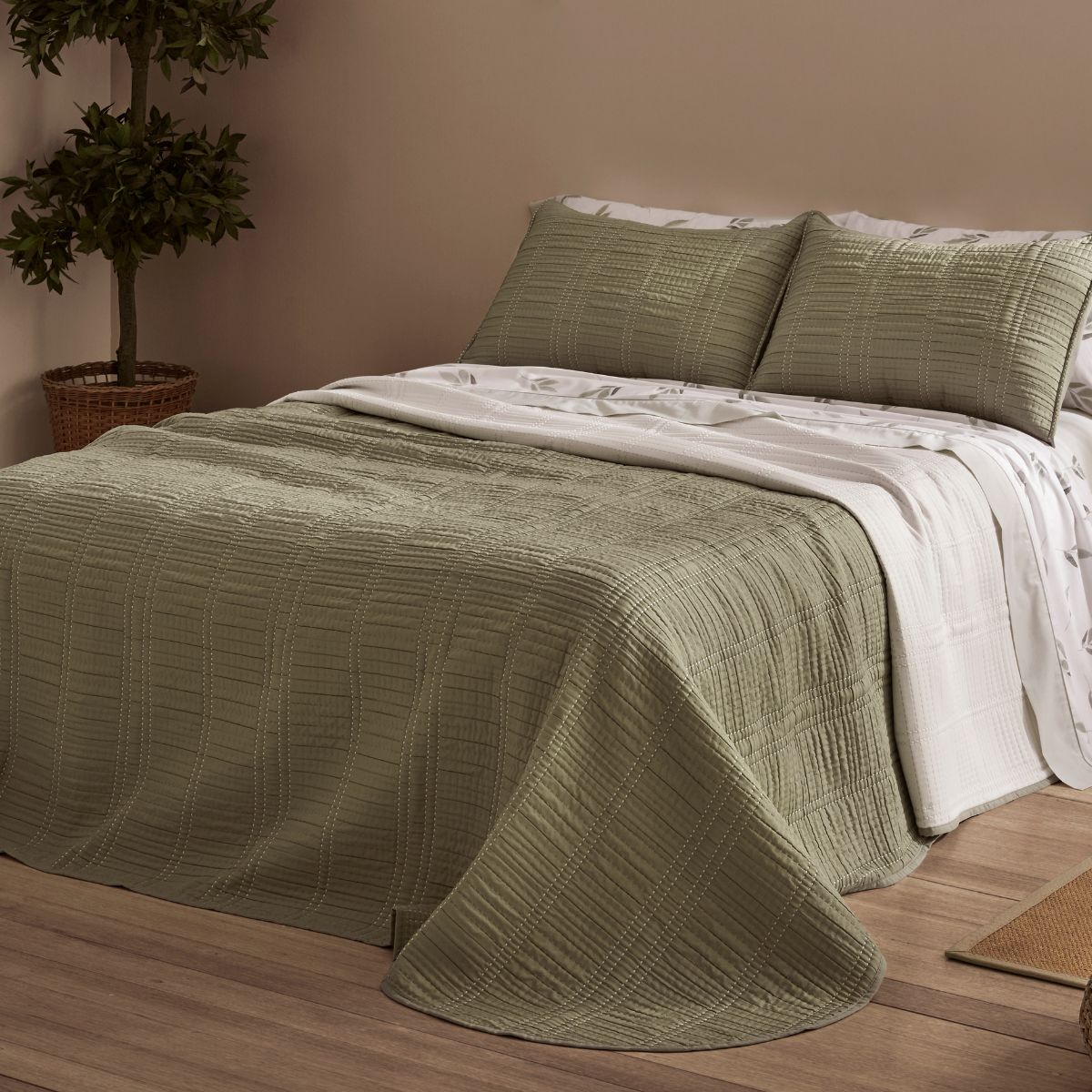 Colcha con Diseño Reversible Estilo Moderno para Camas de Matrimonio, Marca Burrito Blanco