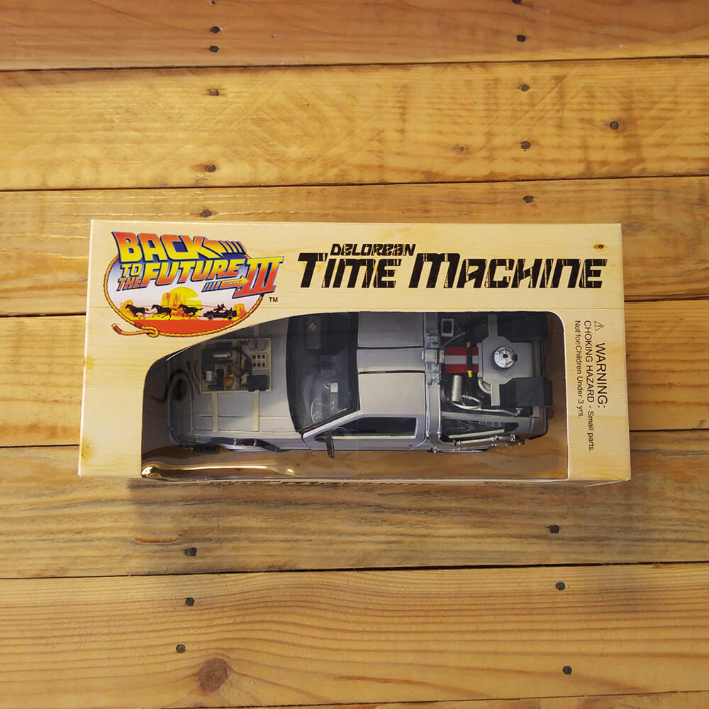 Réplica miniatura Delorean coche de Regreso al Futuro
